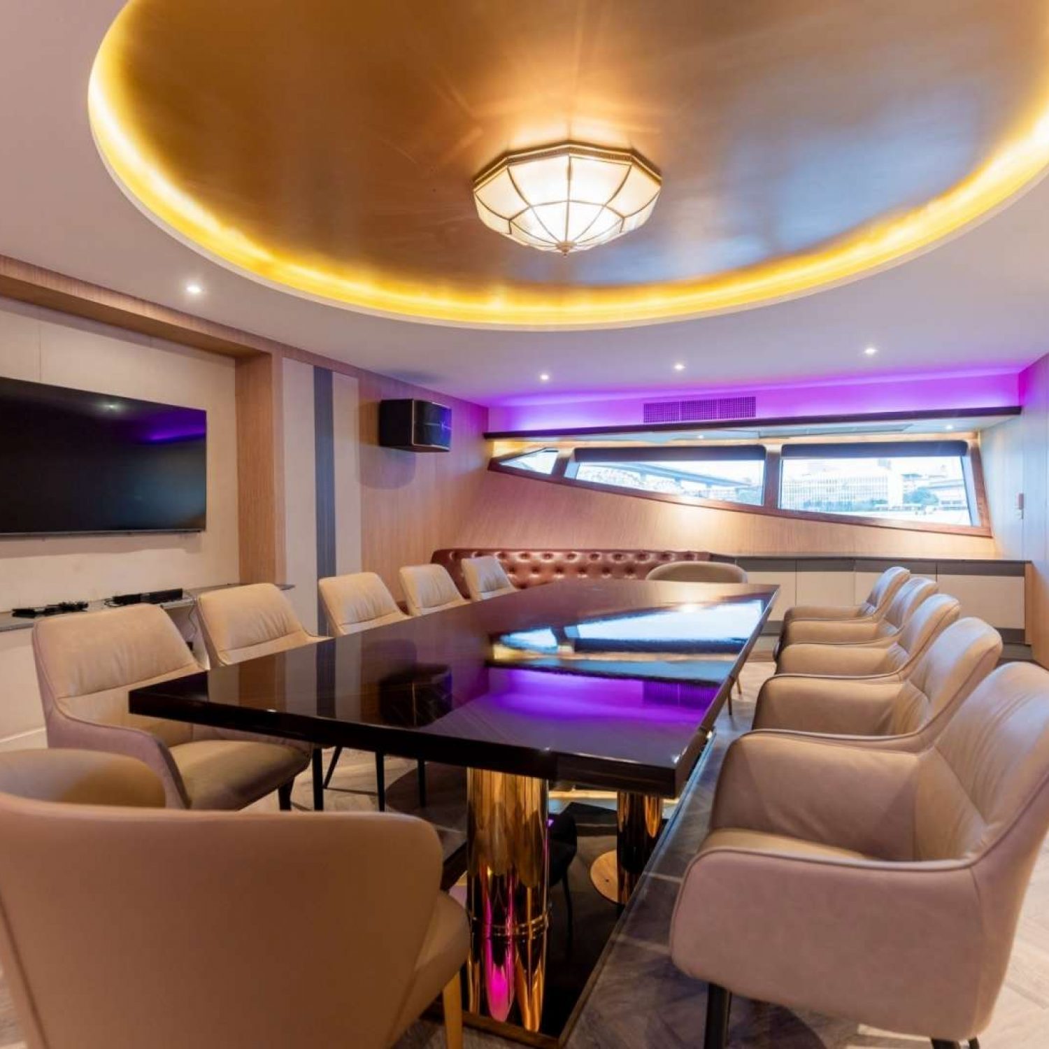 LINE_ALBUM_VIP-Room_๒๓๑๑๒๙_1_0