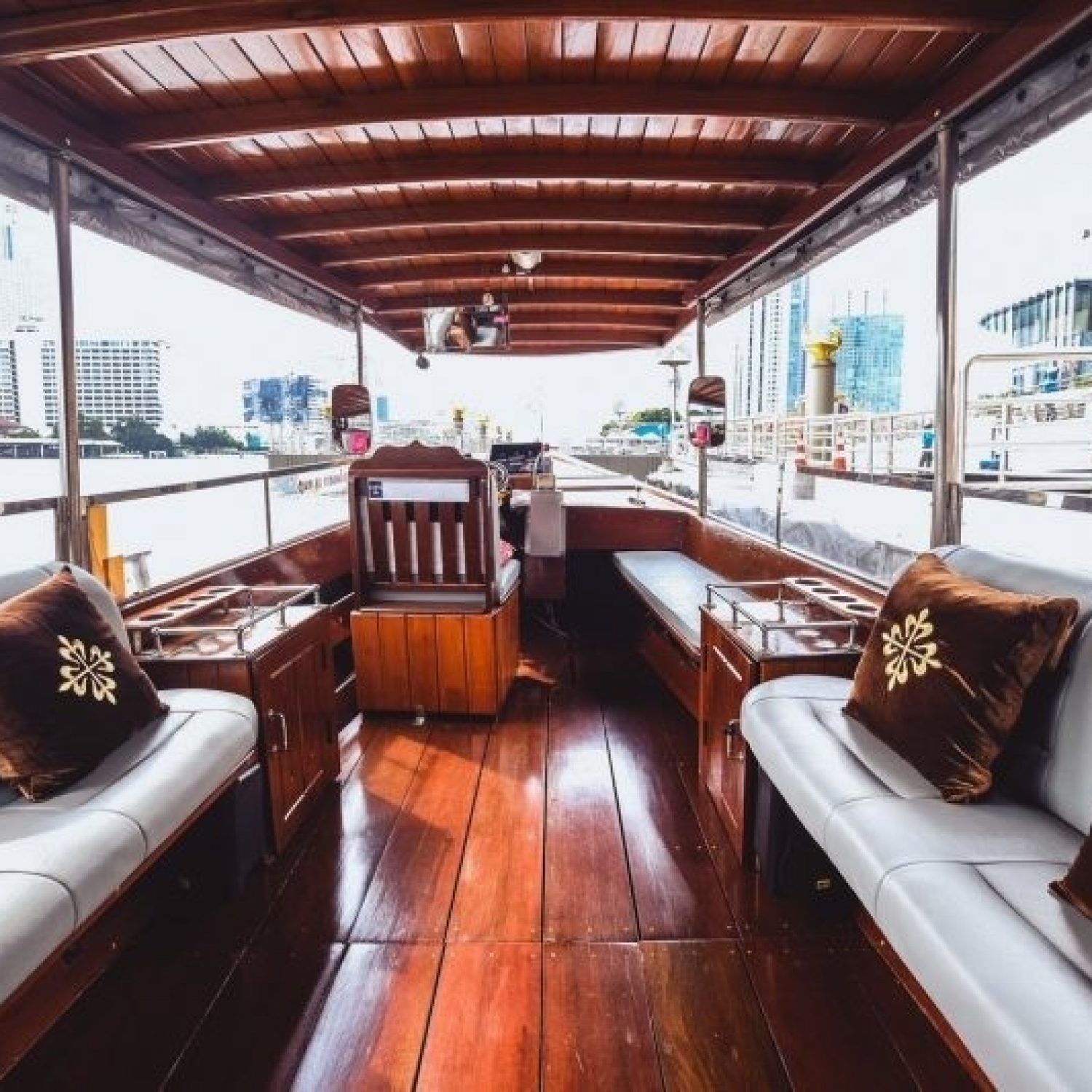 Limousine Boat3_0