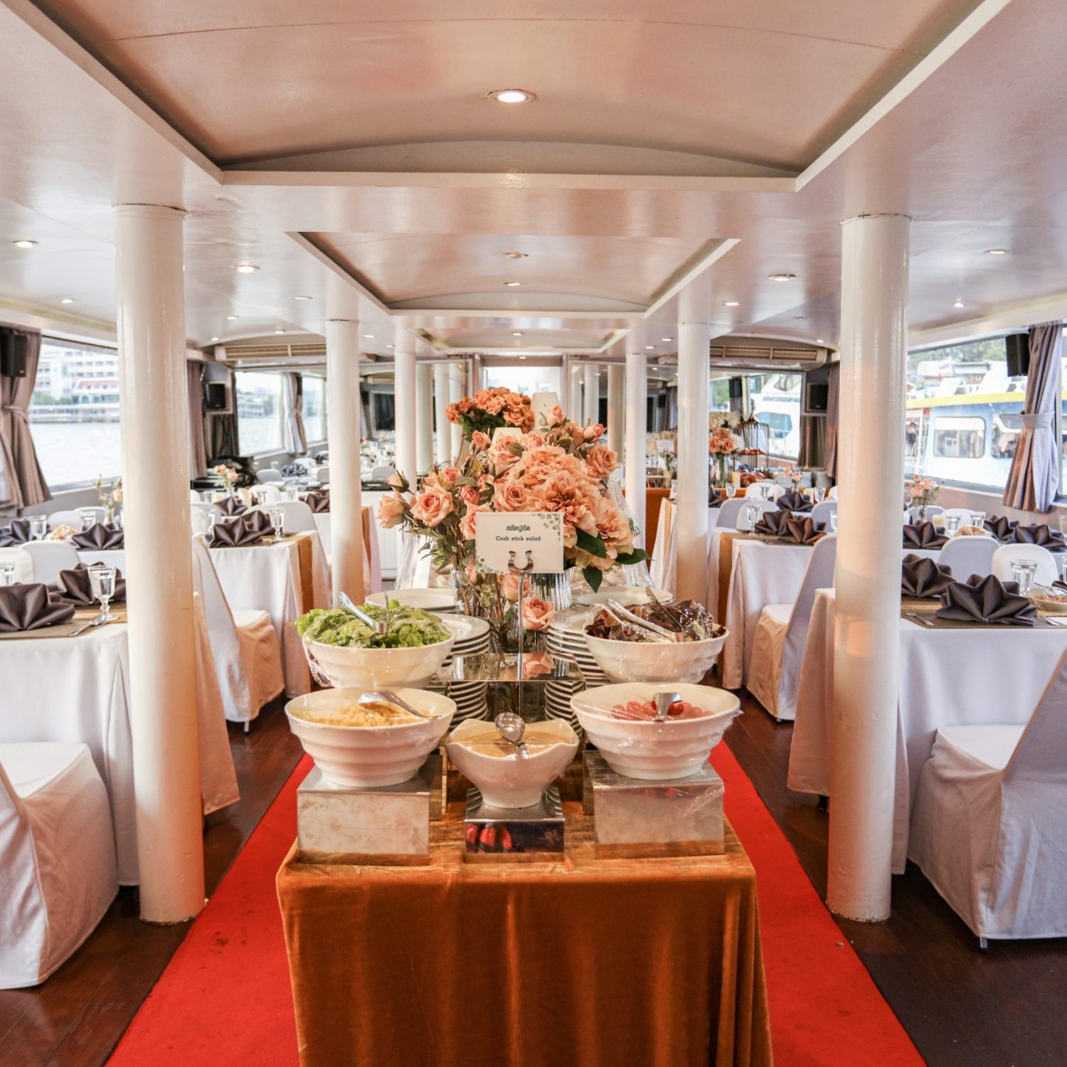 Main Saloon4