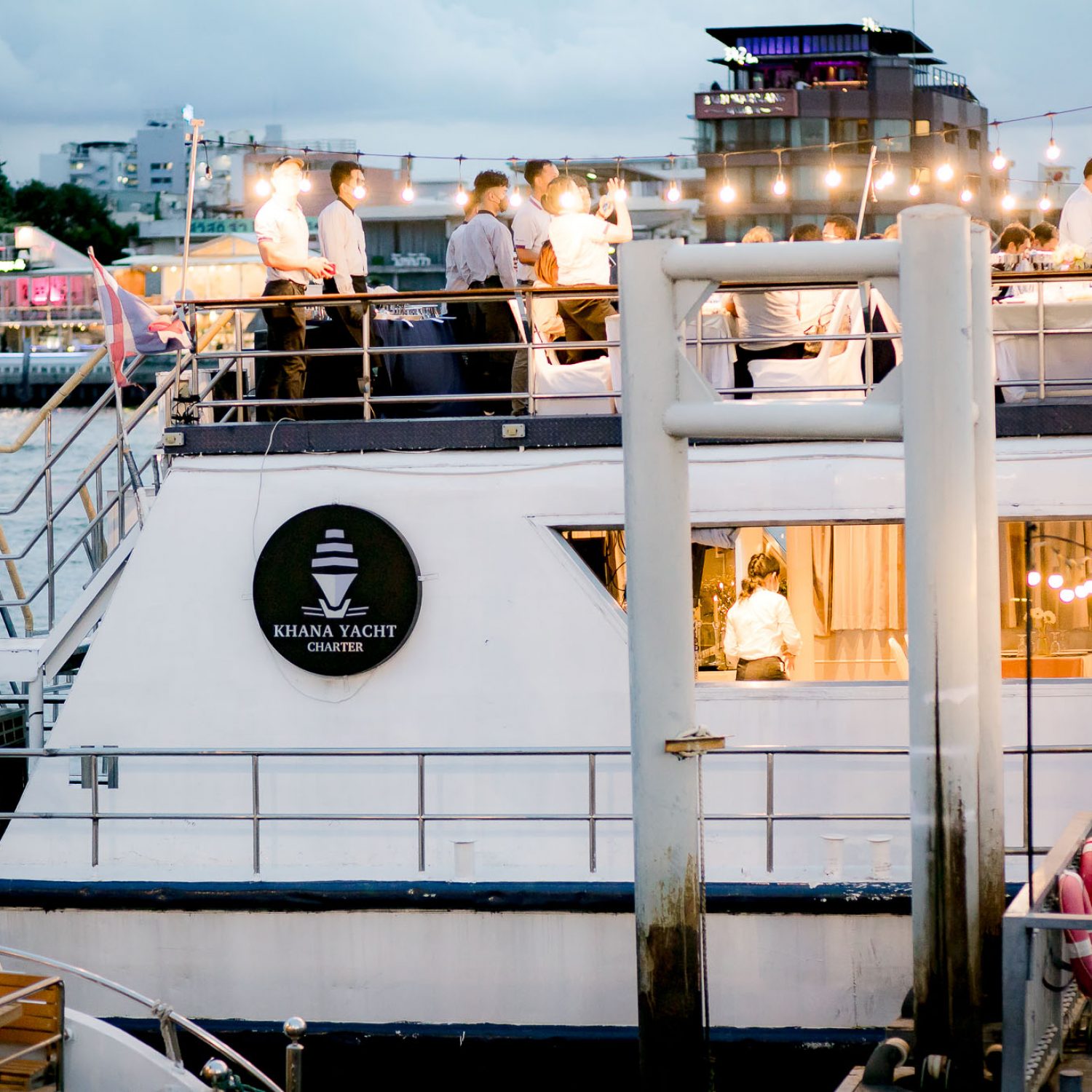 Thong Chaophraya boat12